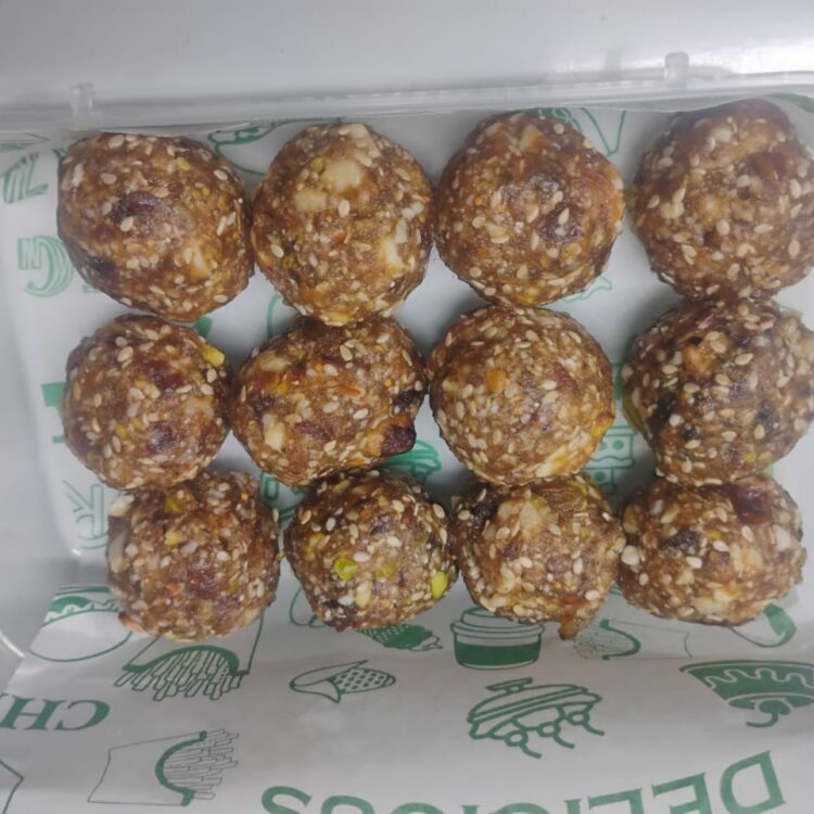 Dry Fruit Gondh Laddu